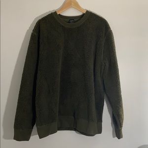 Express Men’s reversible fleece crewneck
